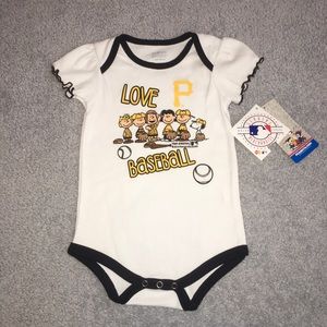Pittsburg Pirates Peanuts Major League 18 months